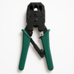 Pince à sertir RJ45